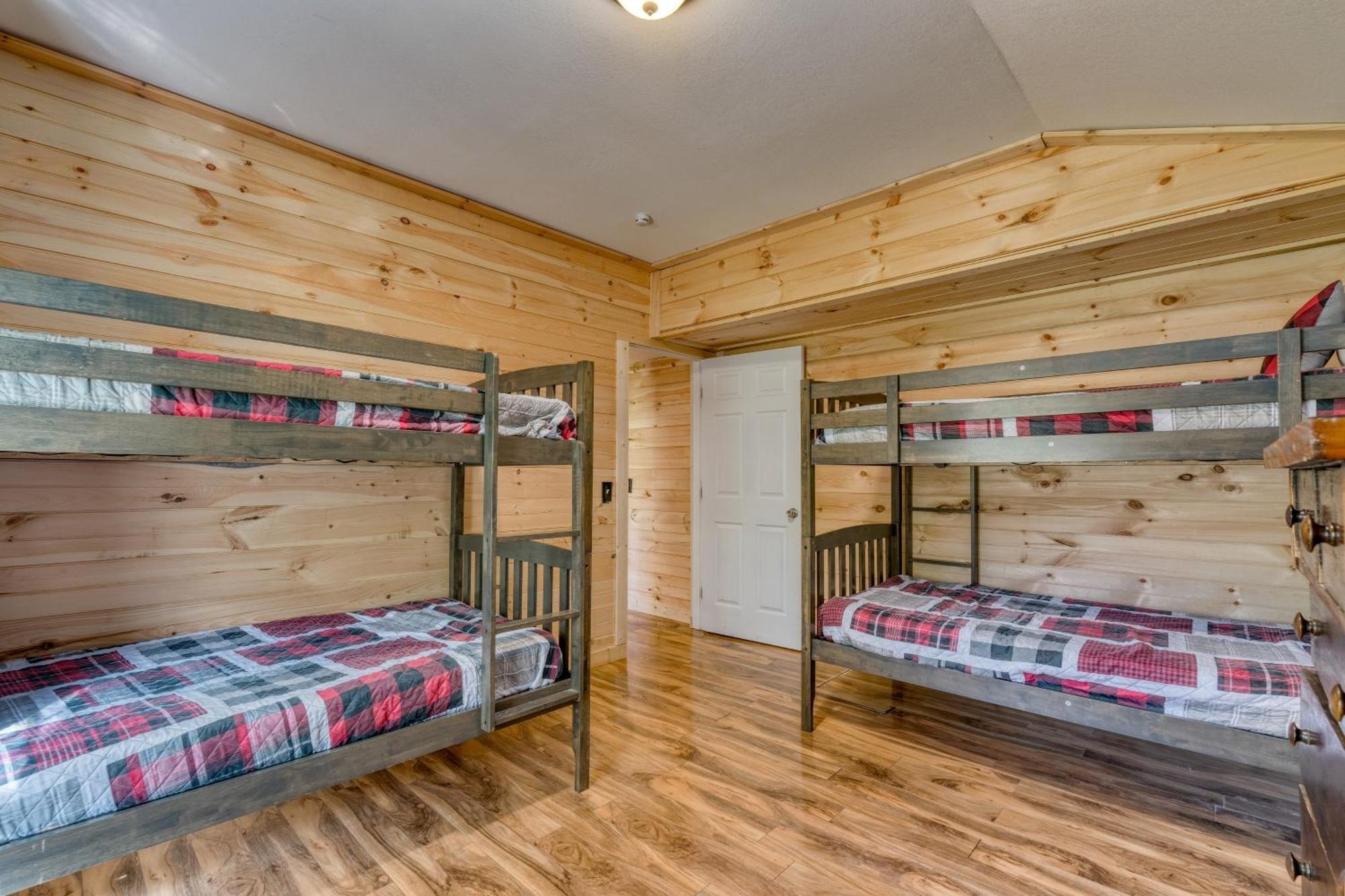Holiday home The Rustic By Avantstay Hot Tub Fire Pit Pool Table 5mins To Town