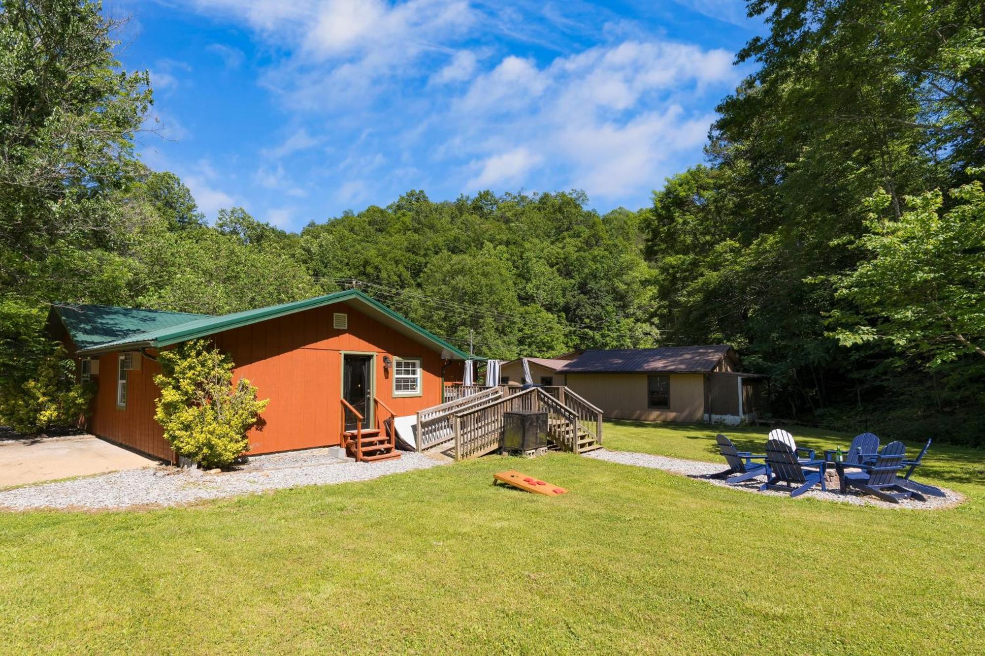 The Rustic By Avantstay Hot Tub Fire Pit Pool Table 5mins To Town *