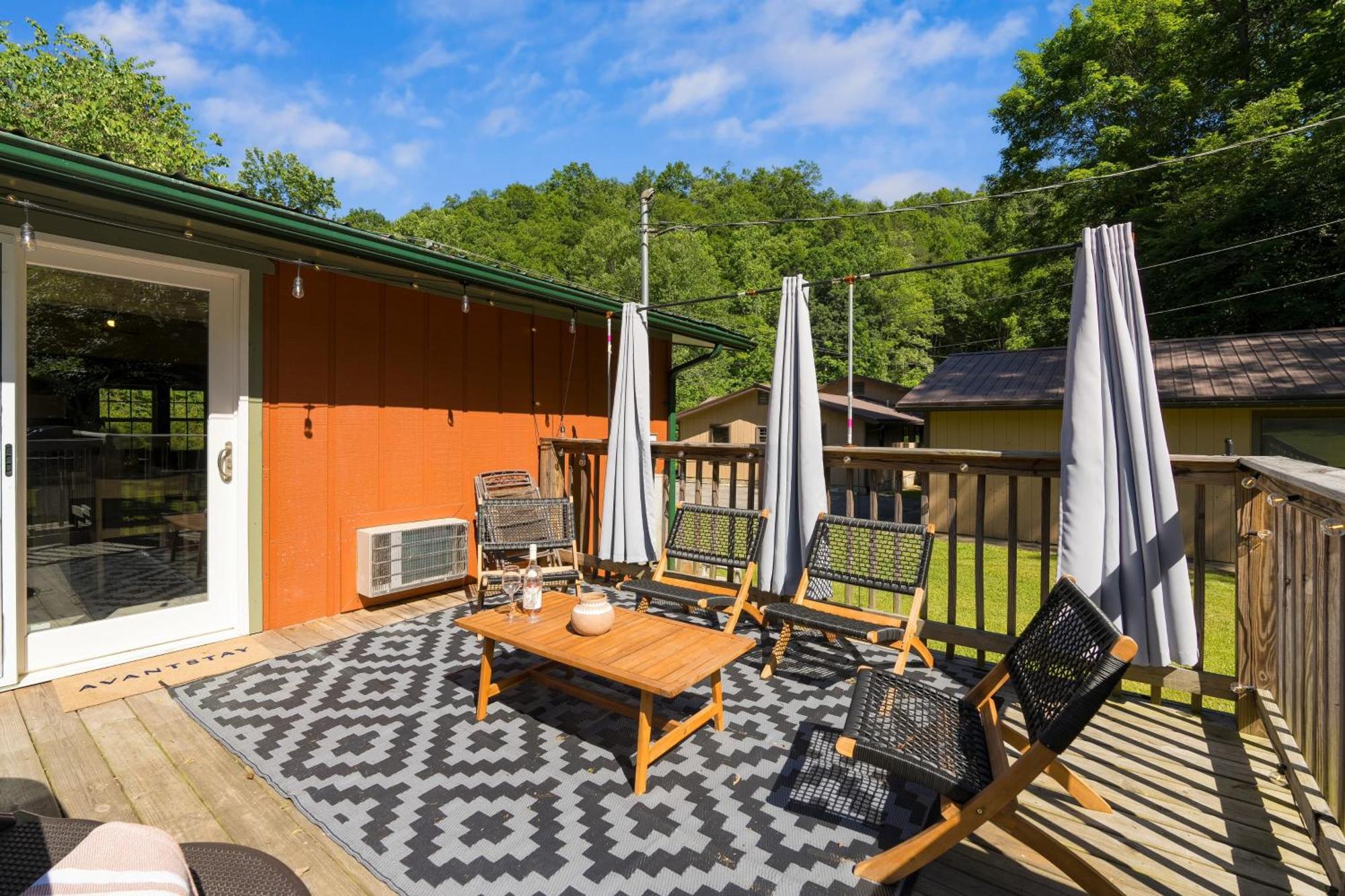 The Rustic By Avantstay Hot Tub Fire Pit Pool Table 5mins To Town * Gatlinburg